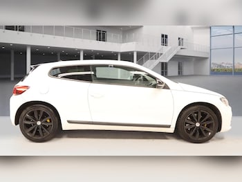 Used Volkswagen Scirocco 2017 for sale - 75553200: Photo