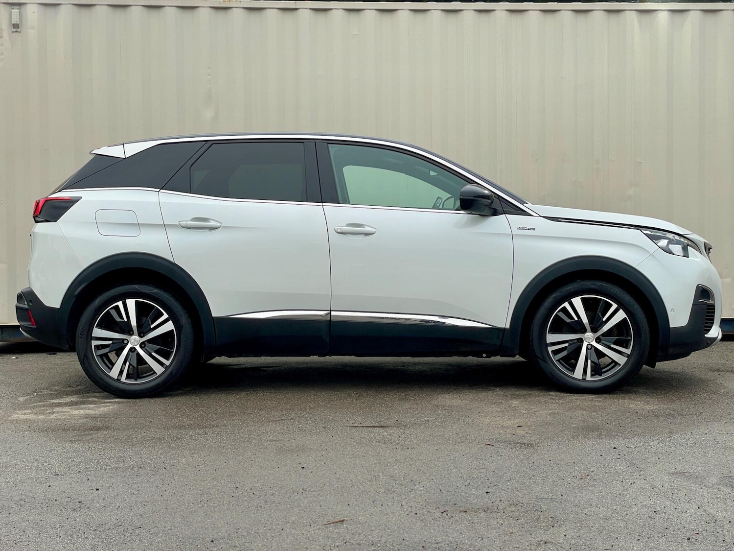 Used Peugeot 3008 2017 for sale - 77455312: Photo 18