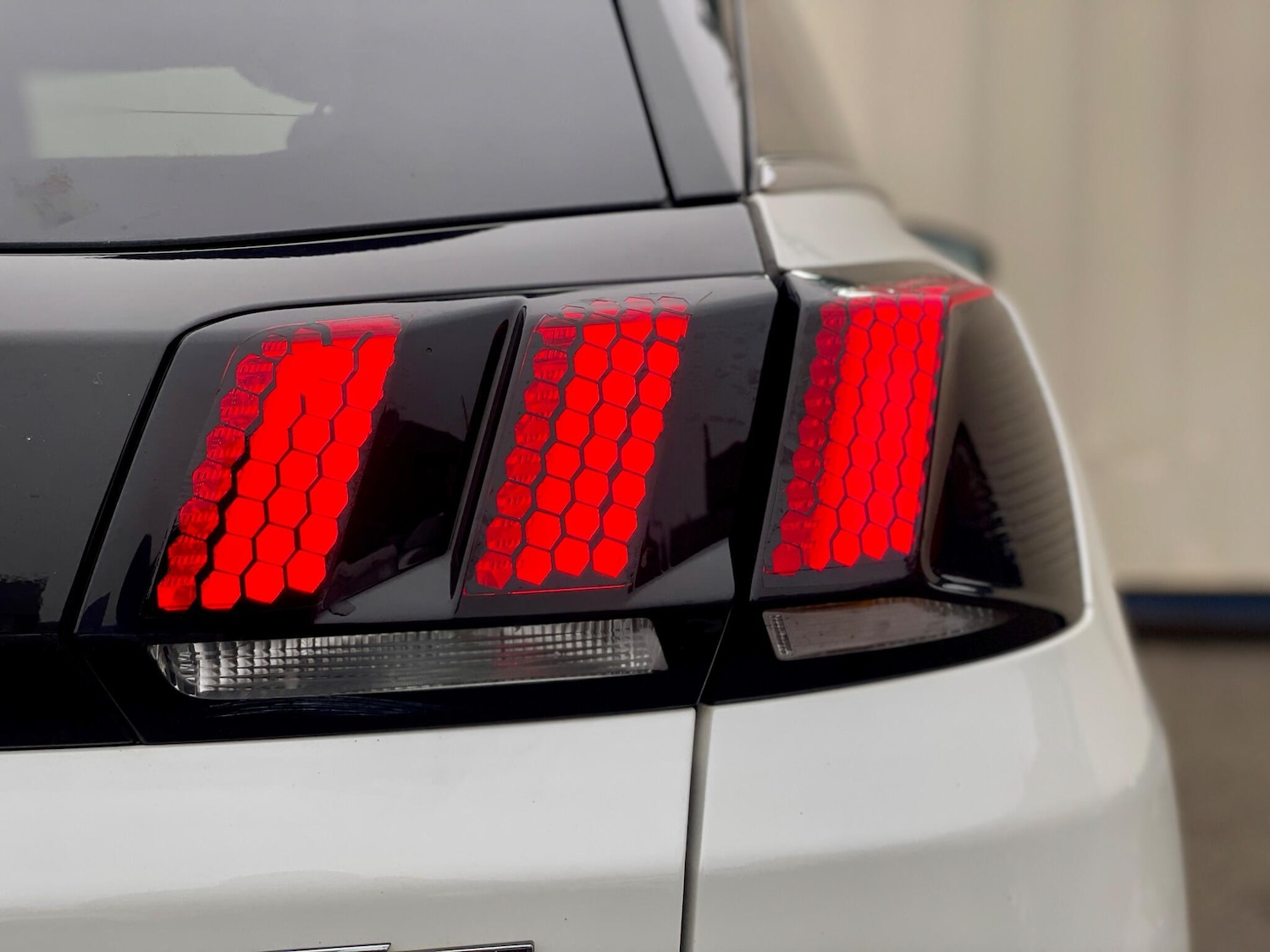 Used Peugeot 3008 2017 for sale - 77455312: Photo 22