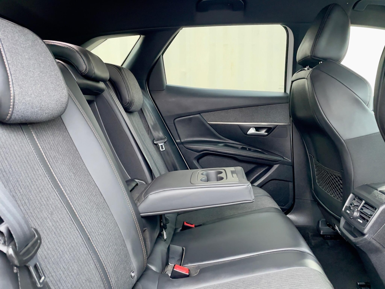 Used Peugeot 3008 2017 for sale - 77455312: Photo 8