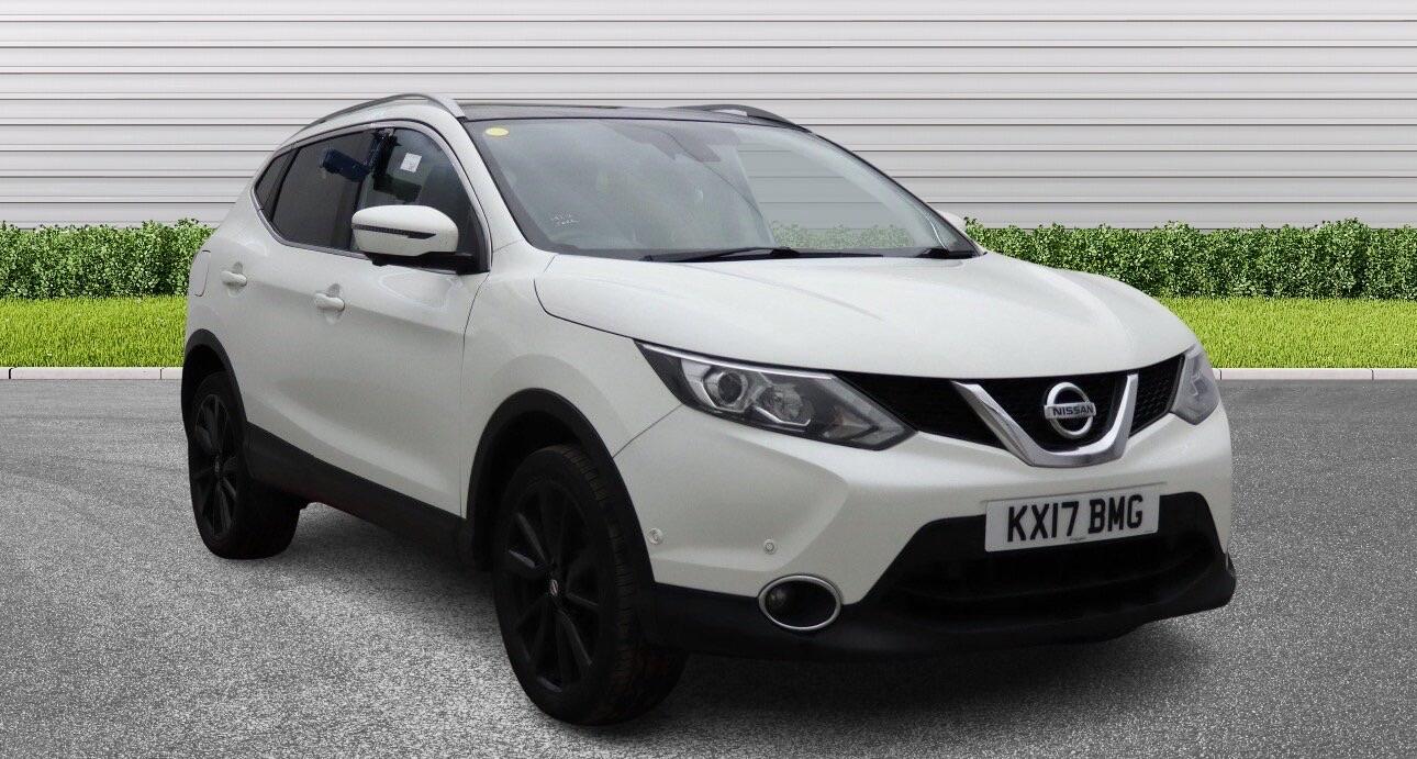 Used Nissan Qashqai 2017 for sale - 77203536: Photo 2