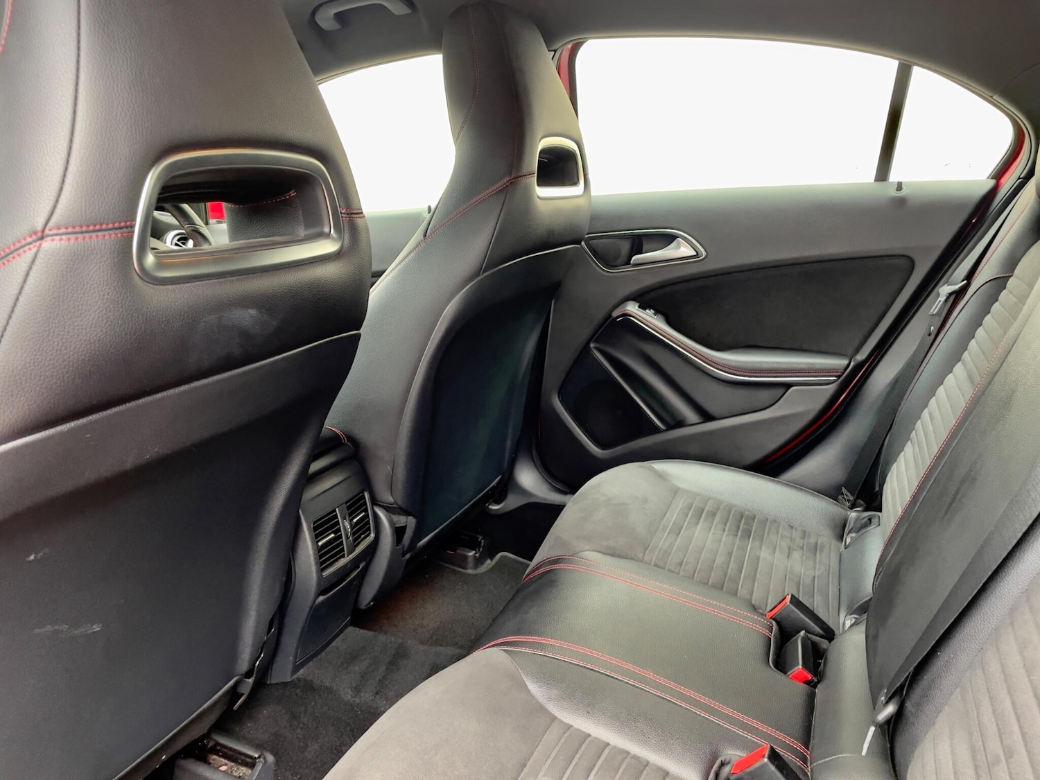 Used Mercedes-Benz A-Class 2017 for sale - 77684074: Photo 40