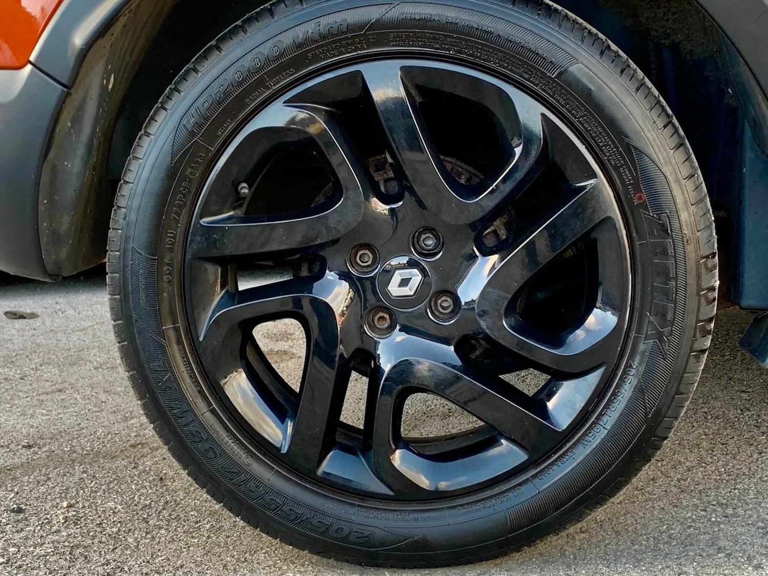 Used Renault Captur 2015 for sale - 76918604: Photo 13