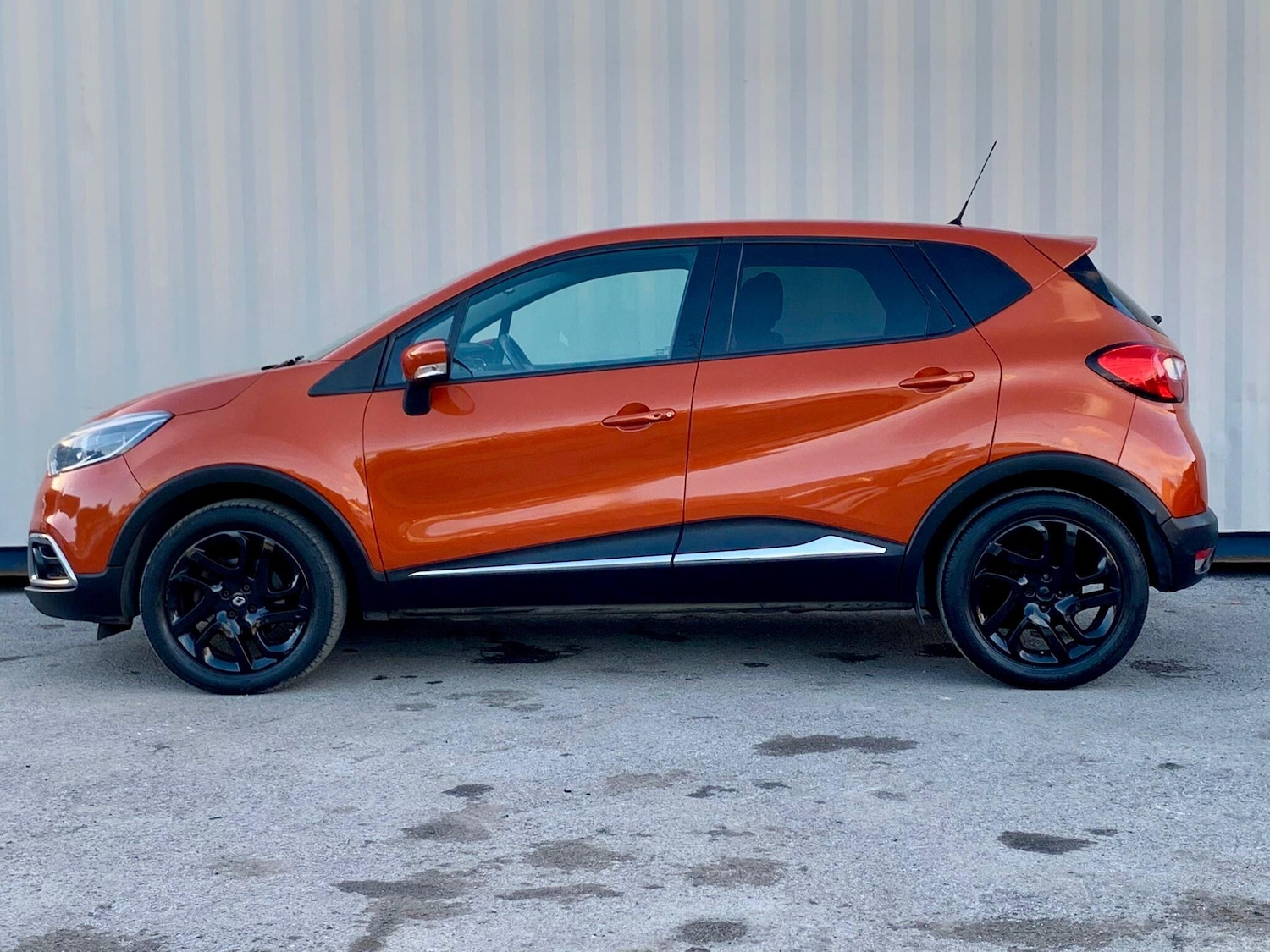 Used Renault Captur 2015 for sale - 76918604: Photo 19