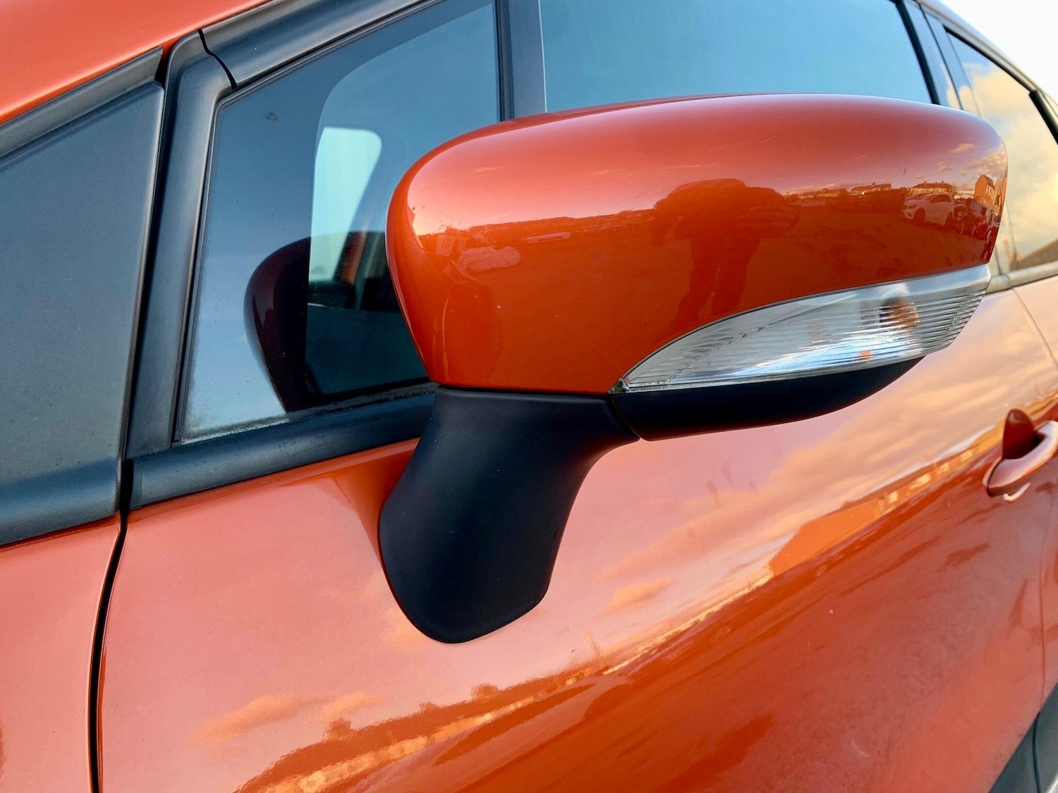 Used Renault Captur 2015 for sale - 76918604: Photo 25