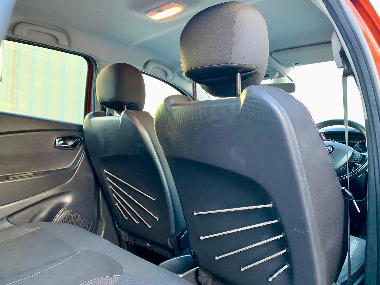 Used Renault Captur 2015 for sale - 76918604: Photo 31