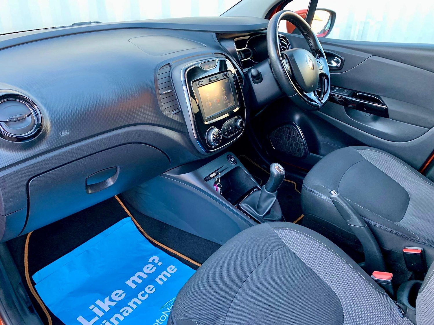 Used Renault Captur 2015 for sale - 76918604: Photo 36