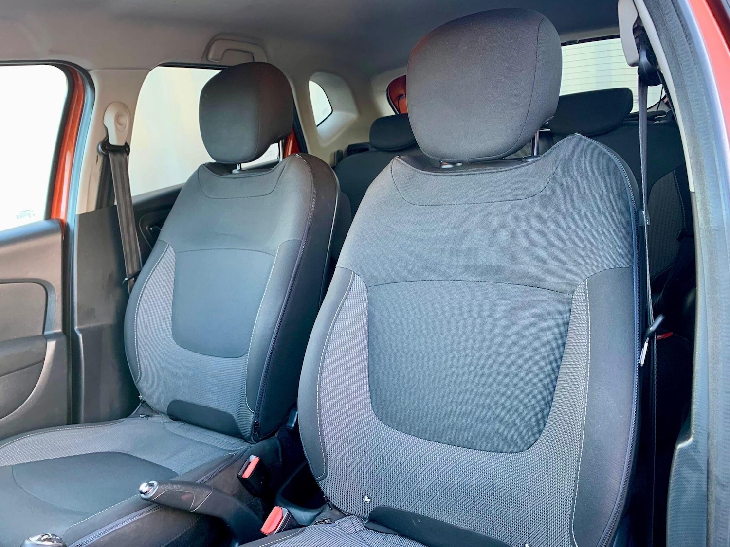 Used Renault Captur 2015 for sale - 76918604: Photo 38