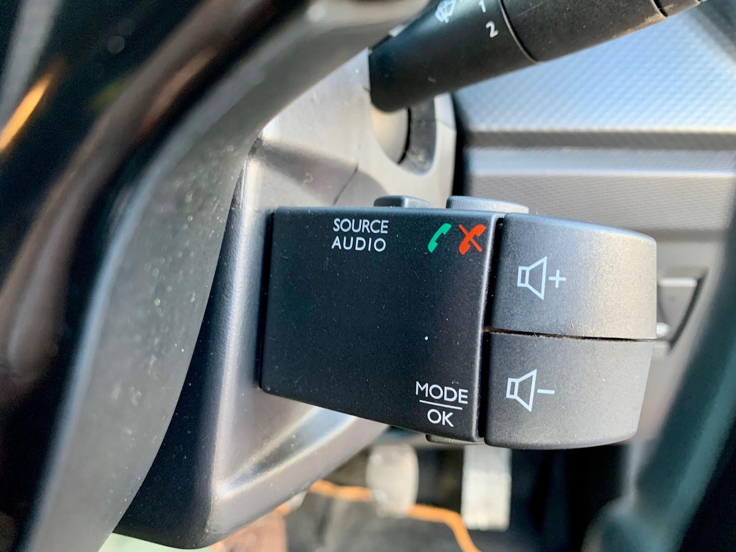 Used Renault Captur 2015 for sale - 76918604: Photo 41