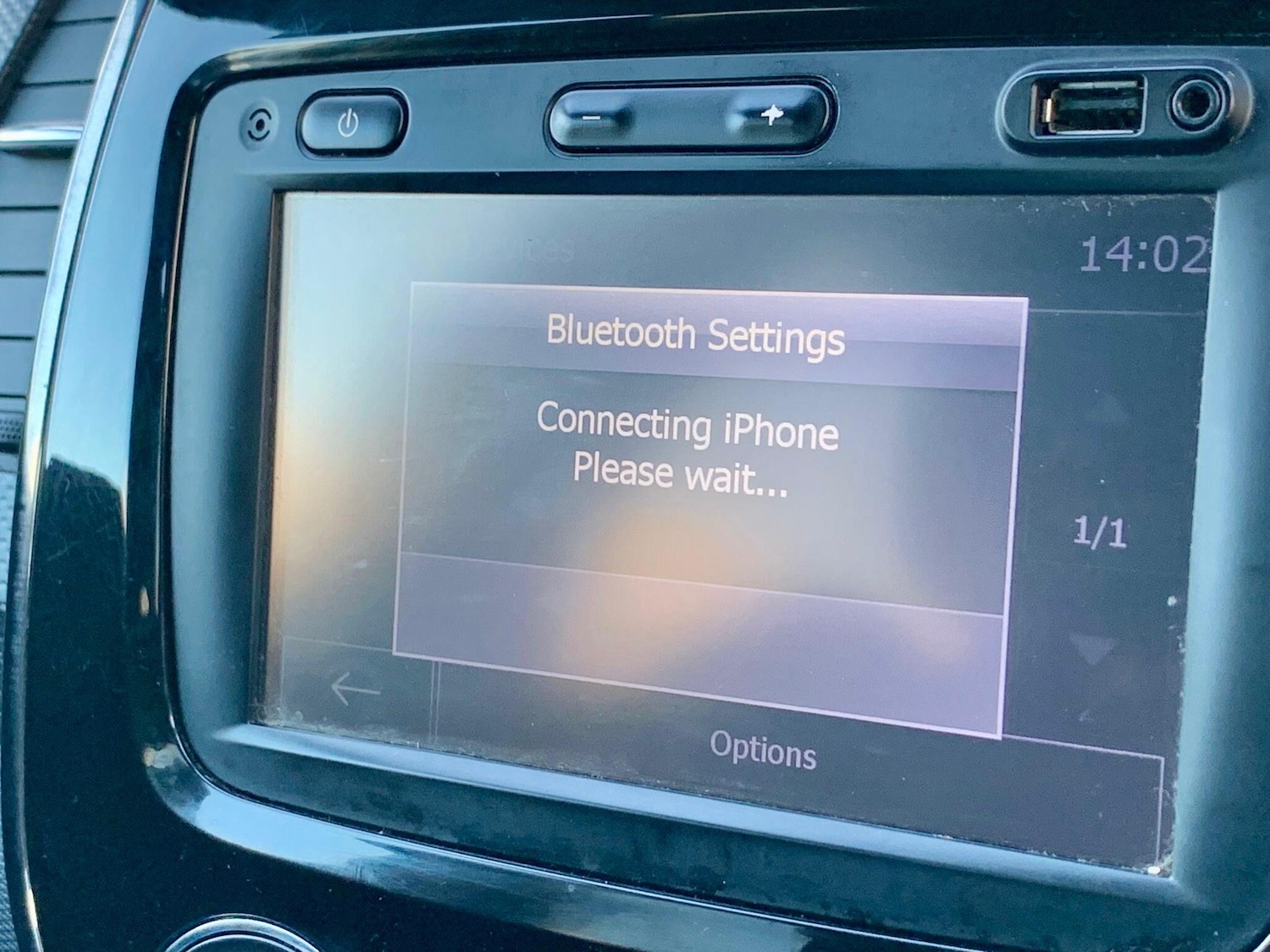 Used Renault Captur 2015 for sale - 76918604: Photo 42