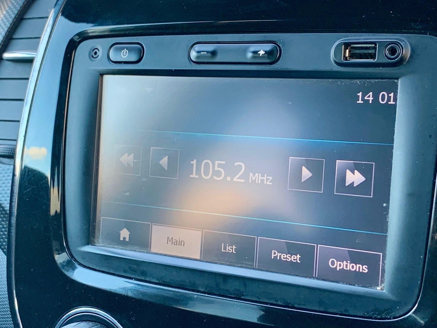 Used Renault Captur 2015 for sale - 76918604: Photo 44