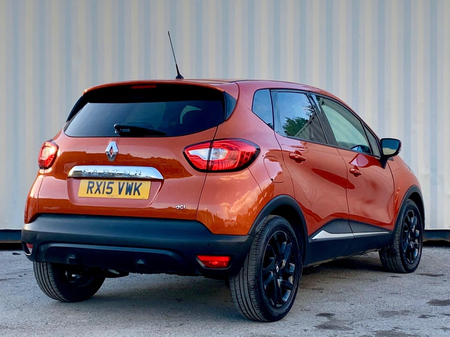 Used Renault Captur 2015 for sale - 76918604: Photo 5