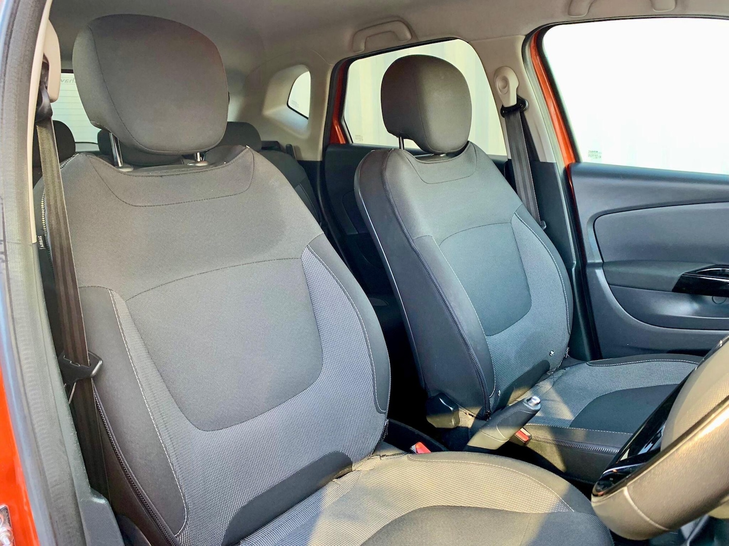 Used Renault Captur 2015 for sale - 76918604: Photo 7