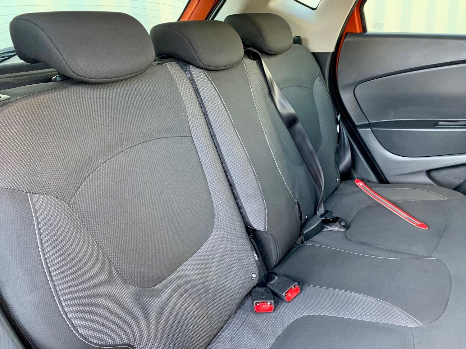 Used Renault Captur 2015 for sale - 76918604: Photo 8