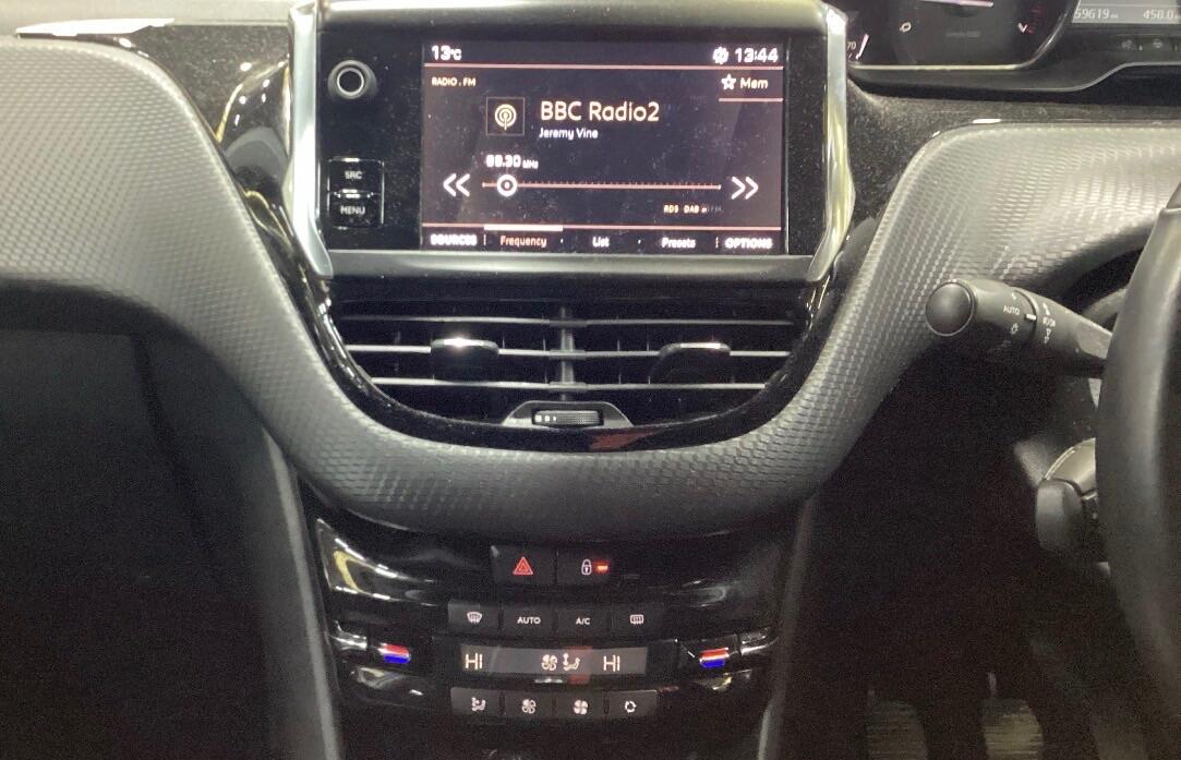 Used Peugeot 2008 2018 for sale - 77538257: Photo 10