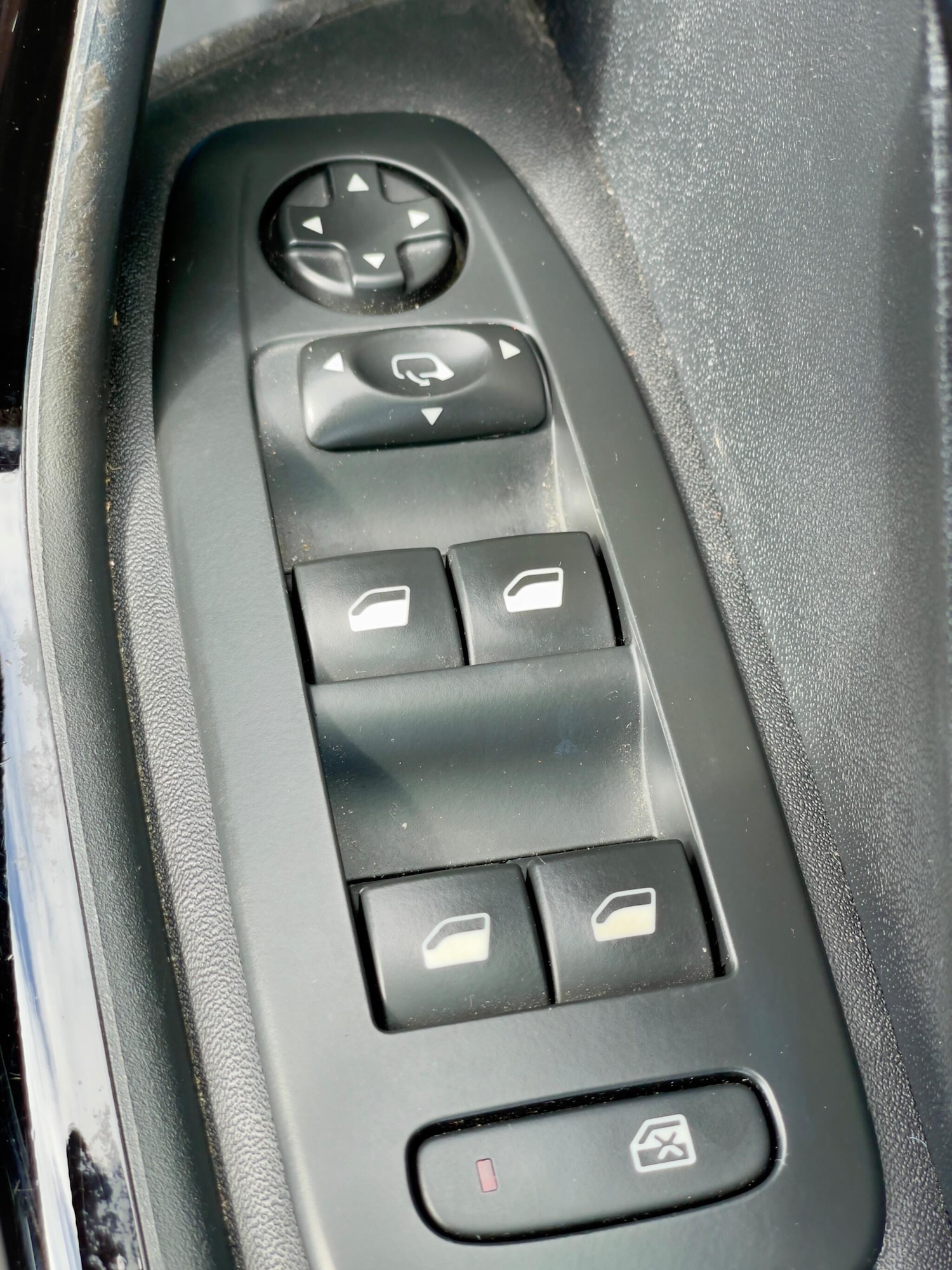 Used Peugeot 208 2016 for sale - 78101358: Photo 33