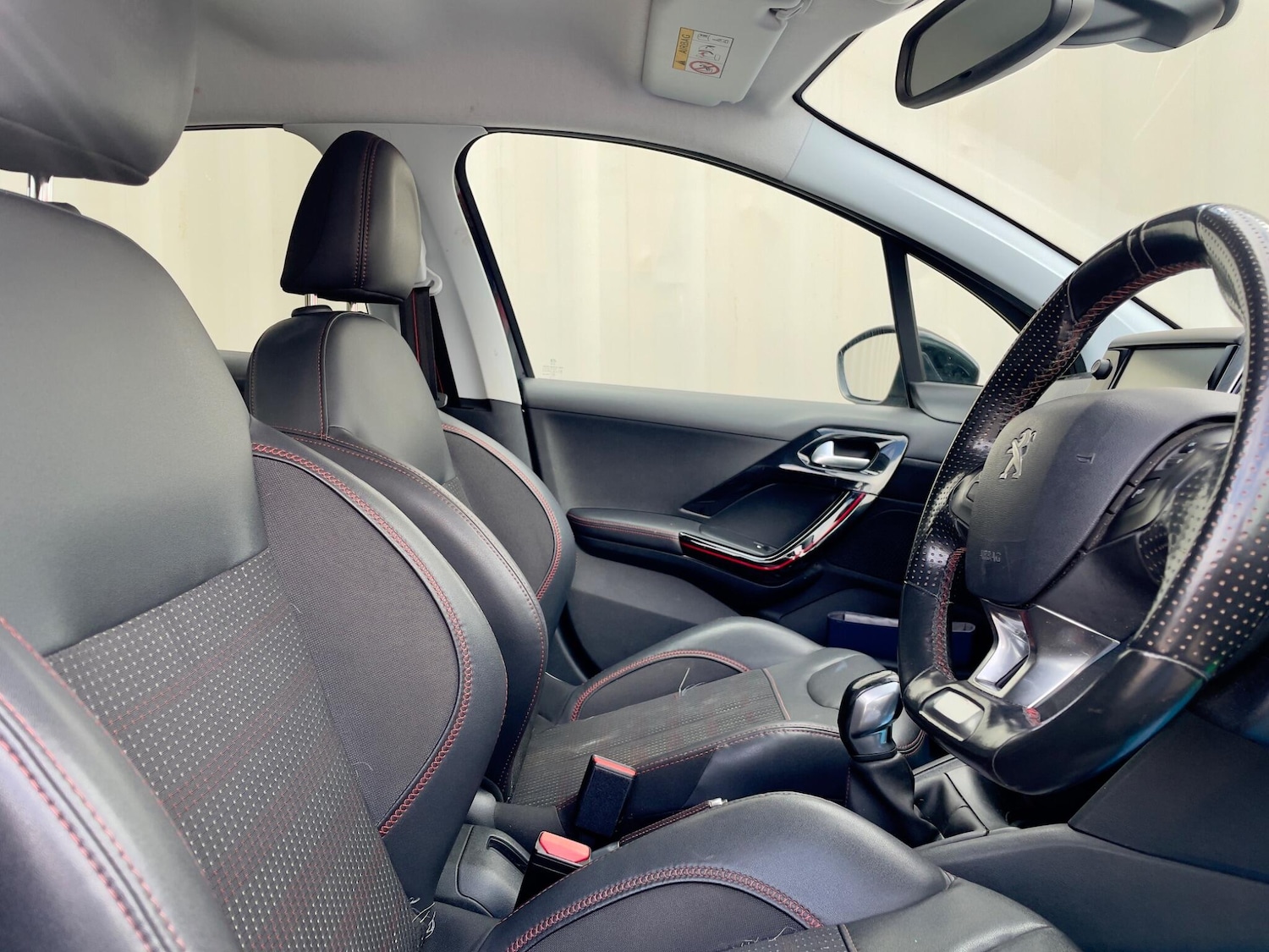 Used Peugeot 208 2016 for sale - 78101358: Photo 37