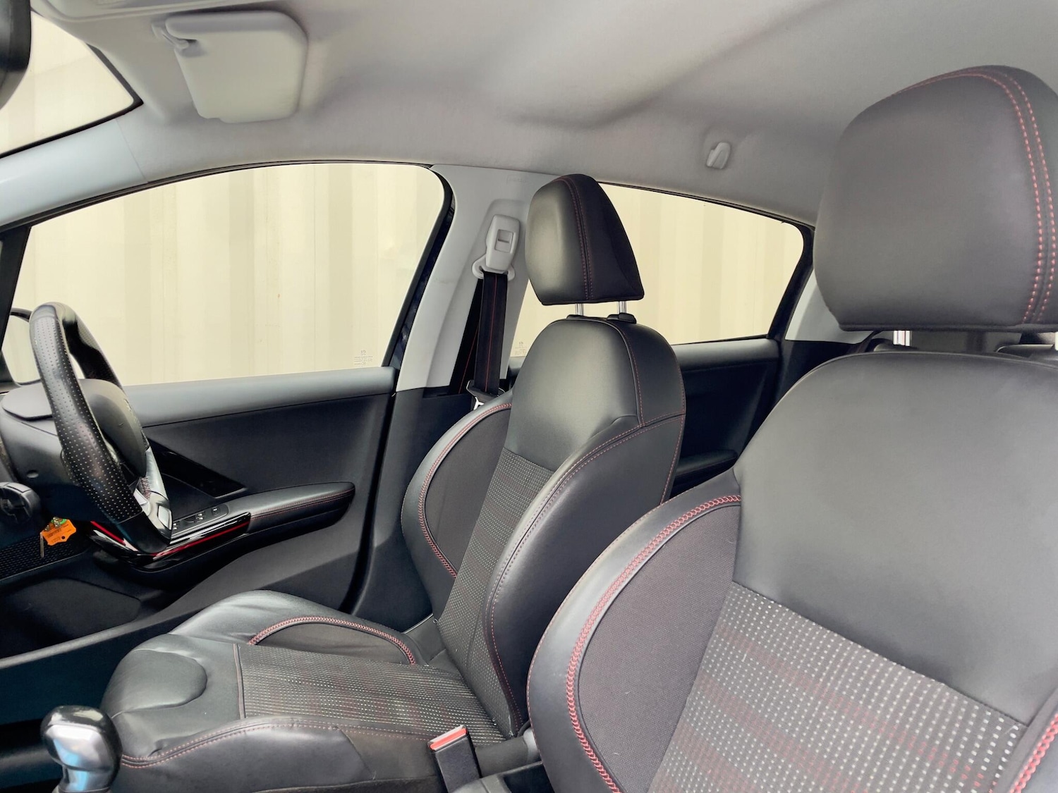 Used Peugeot 208 2016 for sale - 78101358: Photo 45