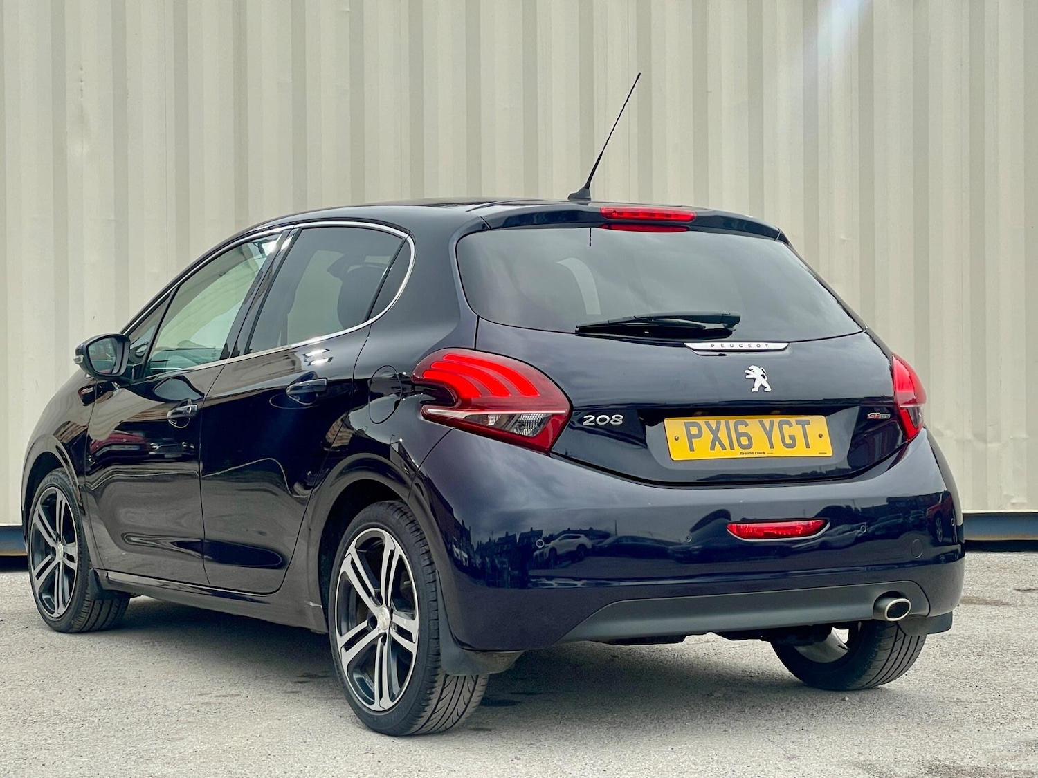 Used Peugeot 208 2016 for sale - 78101358: Photo 5