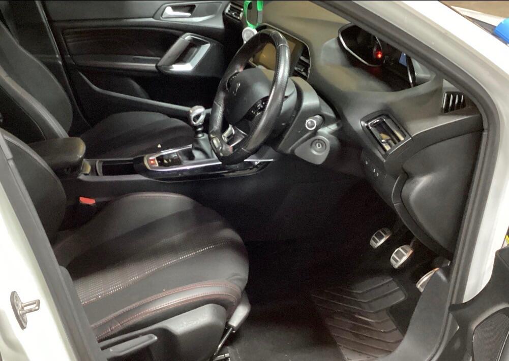 Used Peugeot 308 2016 for sale - 76727311: Photo 6