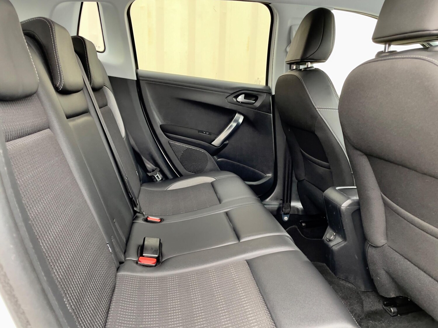 Used Peugeot 2008 for sale - 77705168: Photo 9