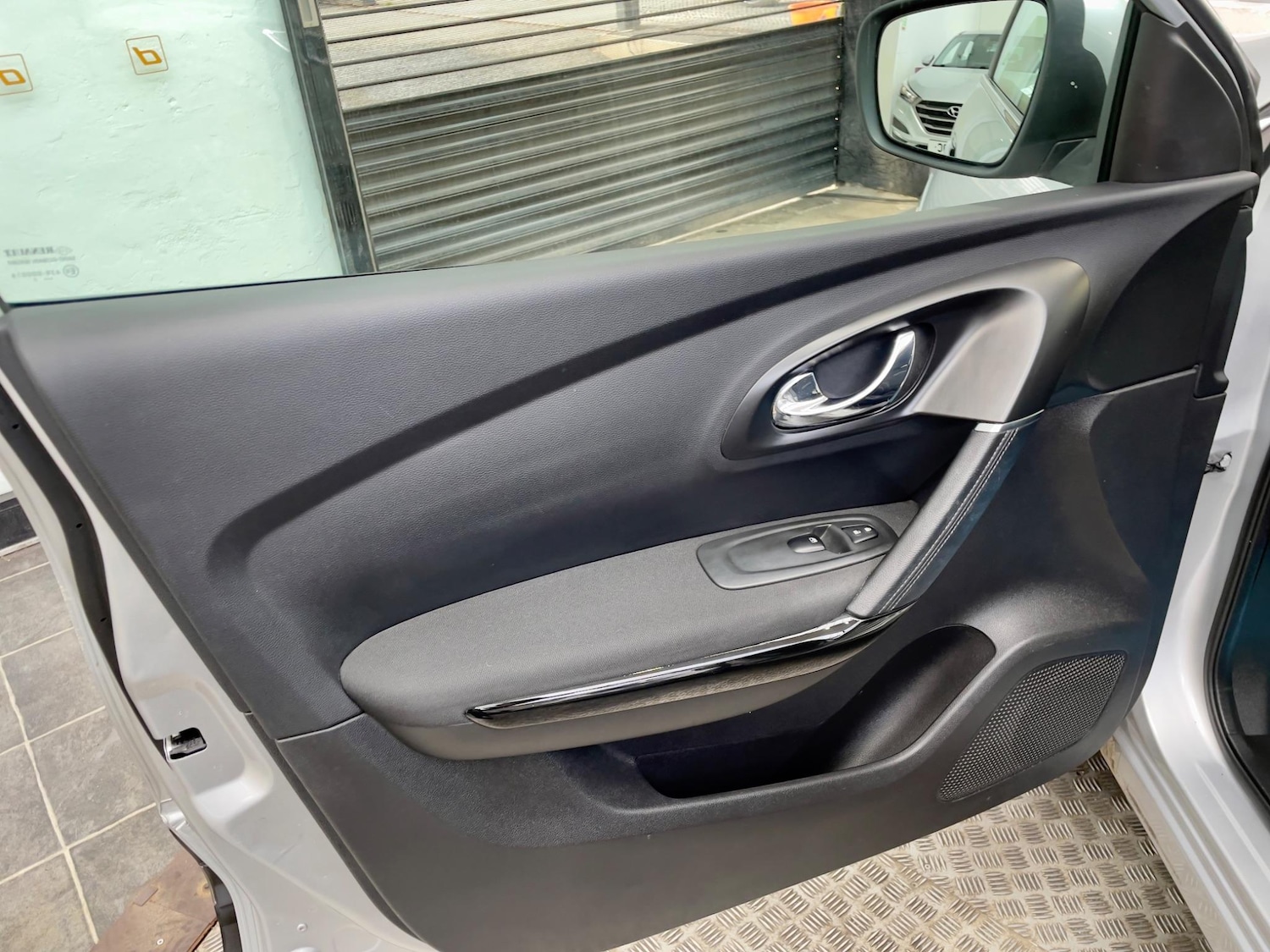 Used Renault Kadjar for sale - 78185798: Photo 42