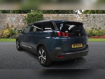 Used Peugeot 5008 2019 for sale - 78947360: Photo