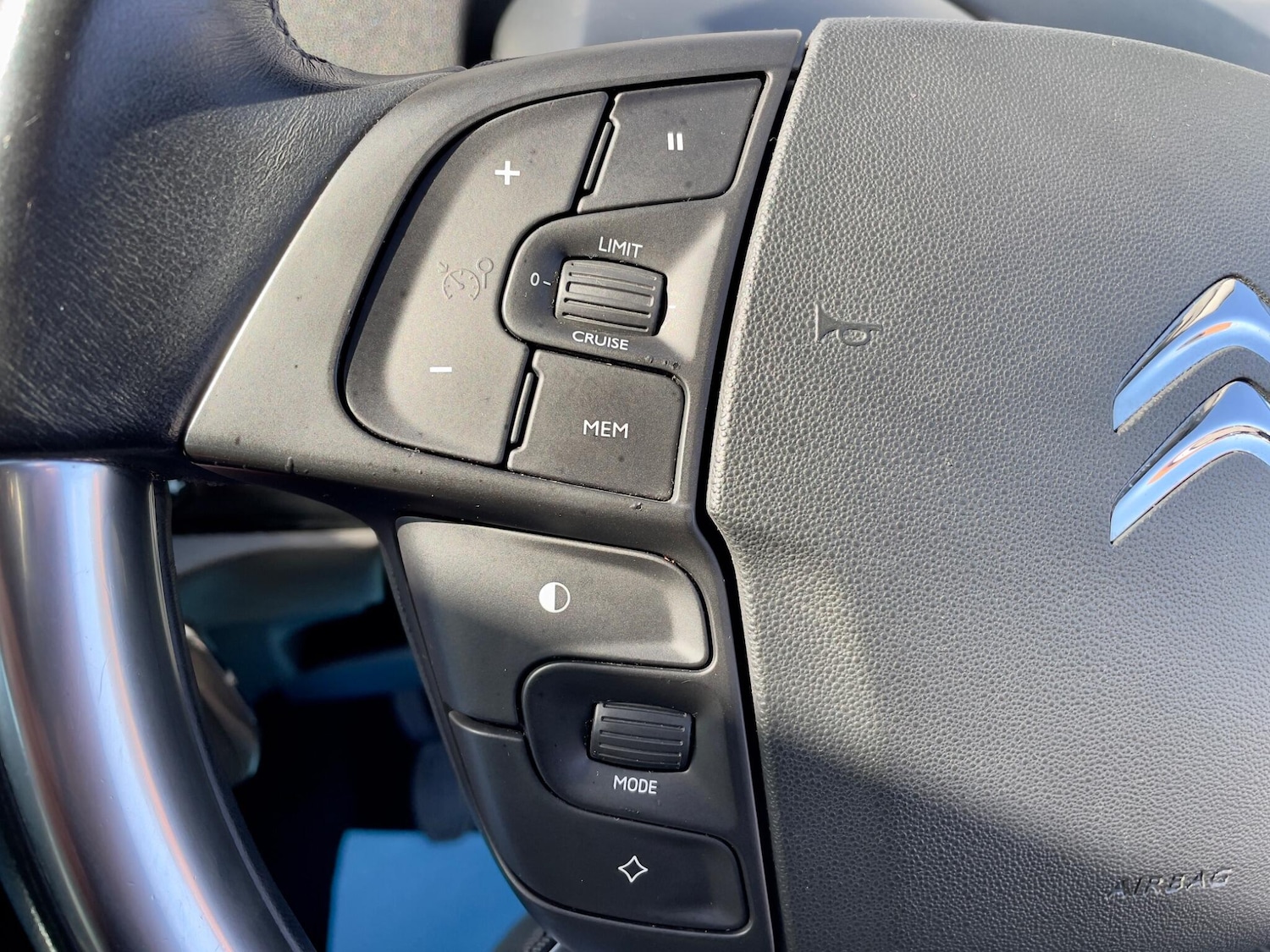 Used Citroen C4 Picasso 2016 for sale - 77893107: Photo 46