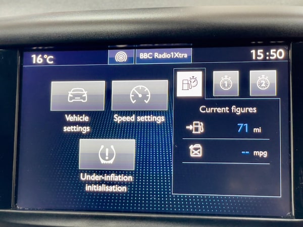 Used Peugeot 2008 2017 for sale - 74777474: Photo 11
