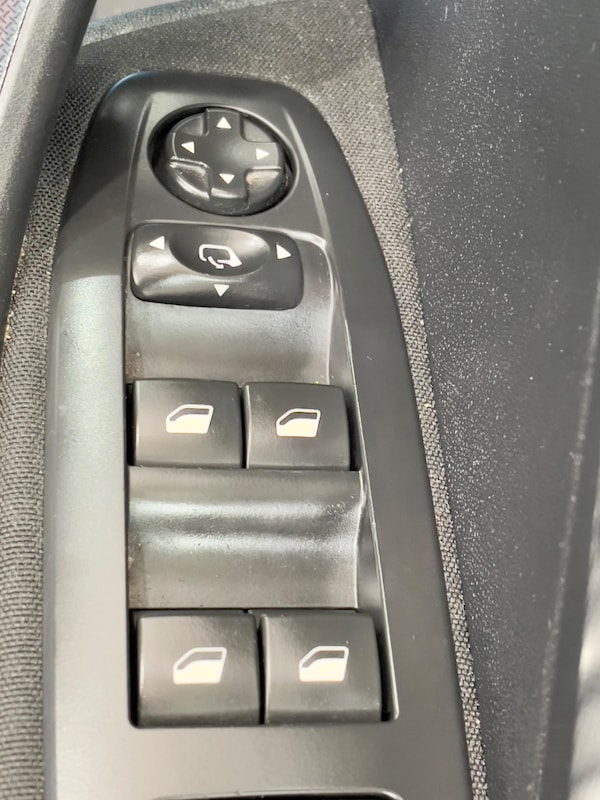 Used Peugeot 2008 2017 for sale - 74777474: Photo 33