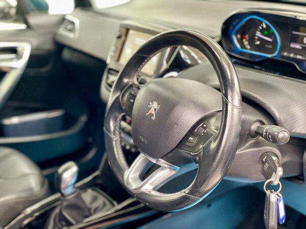 Used Peugeot 2008 2017 for sale - 74777474: Photo 35