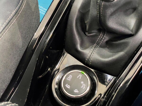 Used Peugeot 2008 2017 for sale - 74777474: Photo 57