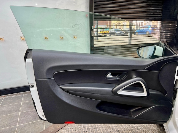 Used Volkswagen Scirocco 2017 for sale - 75364338: Photo 35