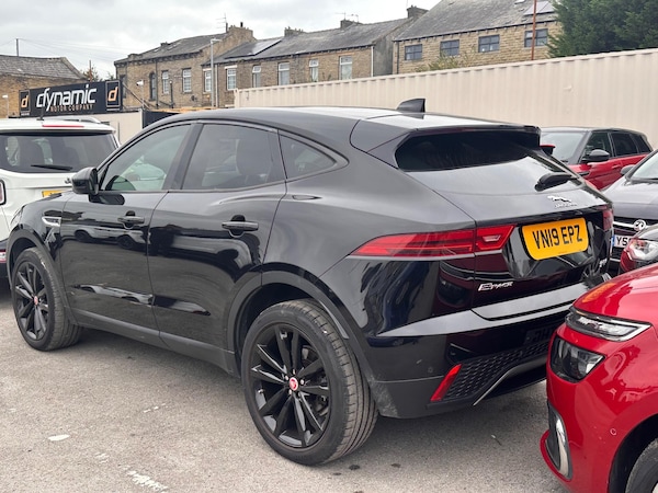 Used Jaguar E-Pace 2019 for sale - 76260388: Photo 2