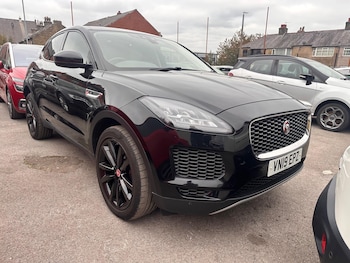 Used Jaguar E-Pace 2019 for sale - 76260388: Photo