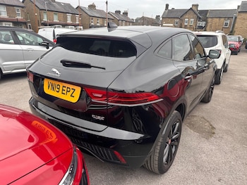 Used Jaguar E-Pace 2019 for sale - 76260388: Photo
