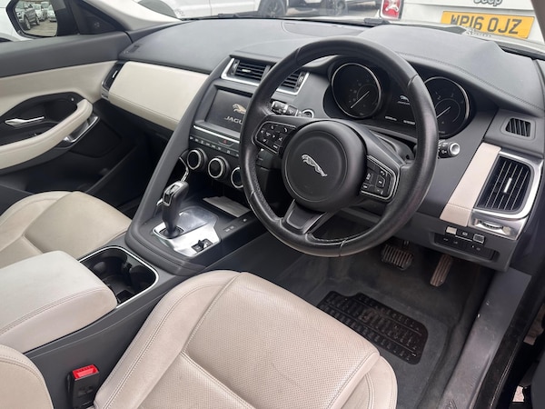 Used Jaguar E-Pace 2019 for sale - 76260388: Photo 5