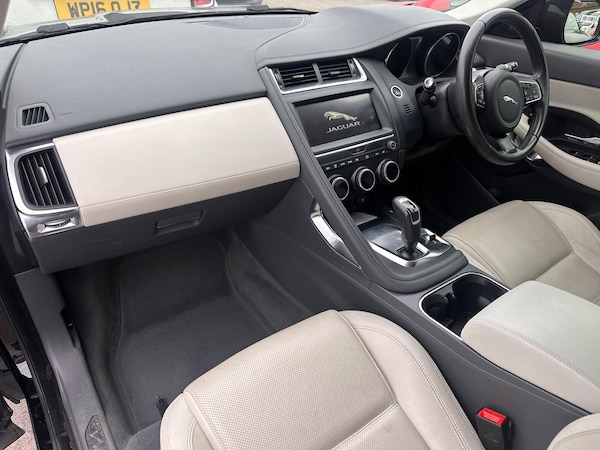 Used Jaguar E-Pace 2019 for sale - 76260388: Photo 7