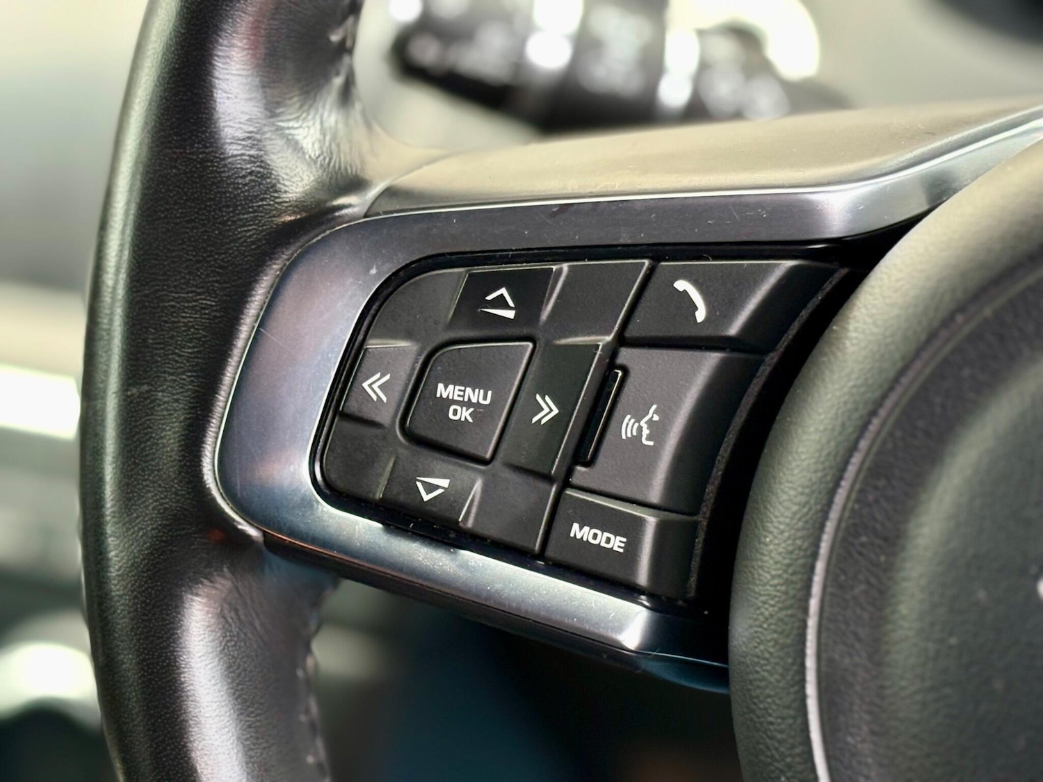 Used Jaguar E-Pace 2018 for sale - 76849707: Photo 47