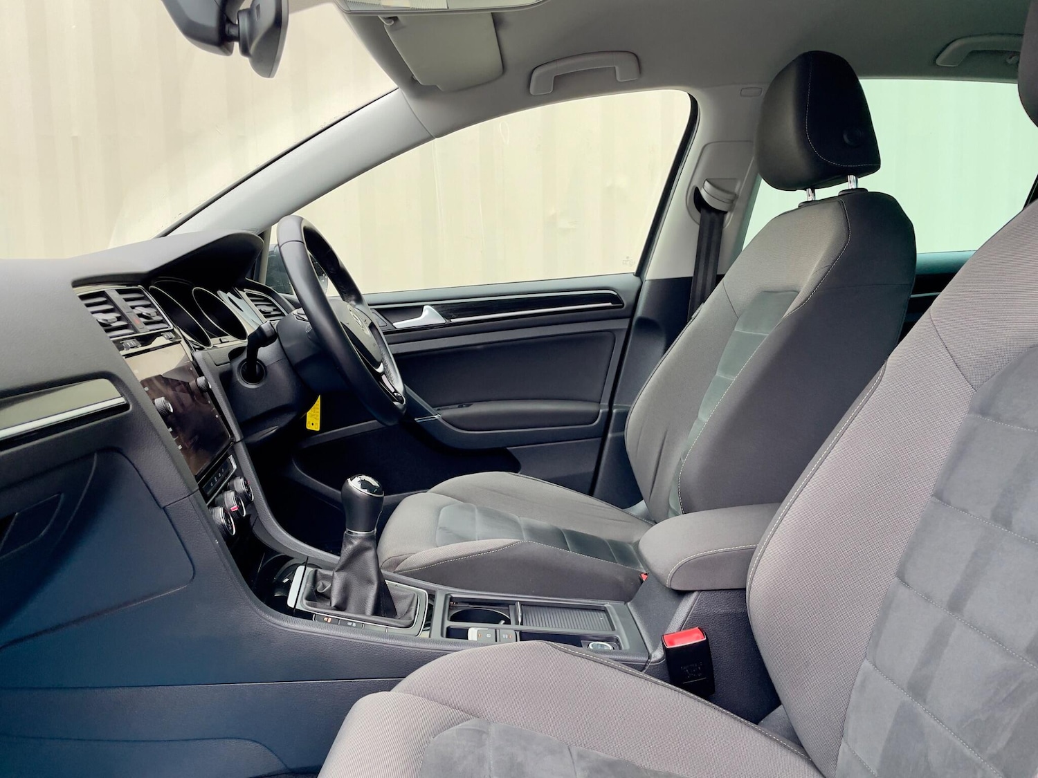 Used Volkswagen Golf 2019 for sale - 76993426: Photo 43