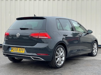 Used Volkswagen Golf 2019 for sale - 76993426: Photo