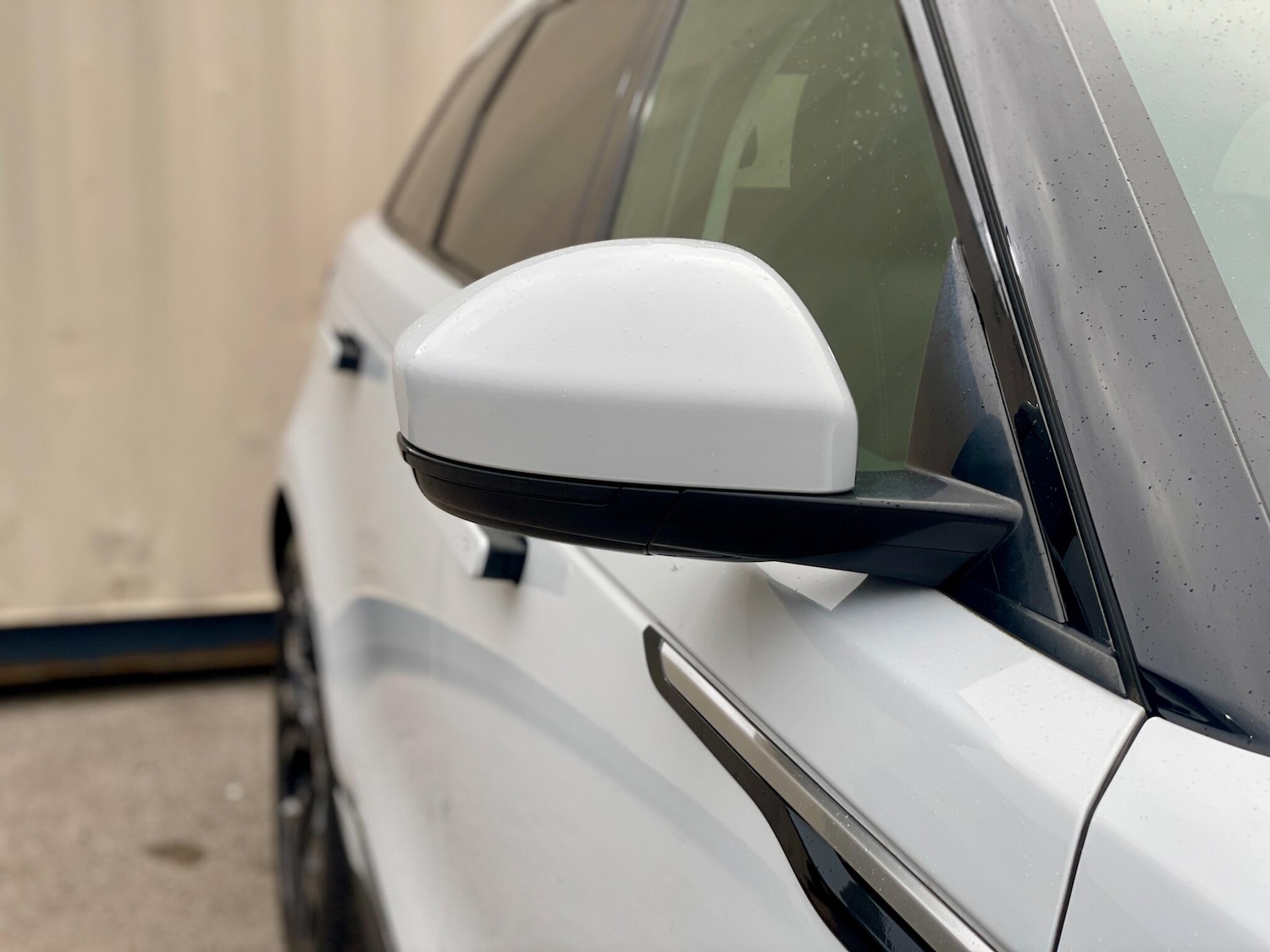 Used Land Rover Range Rover Velar 2017 for sale - 77670678: Photo 29