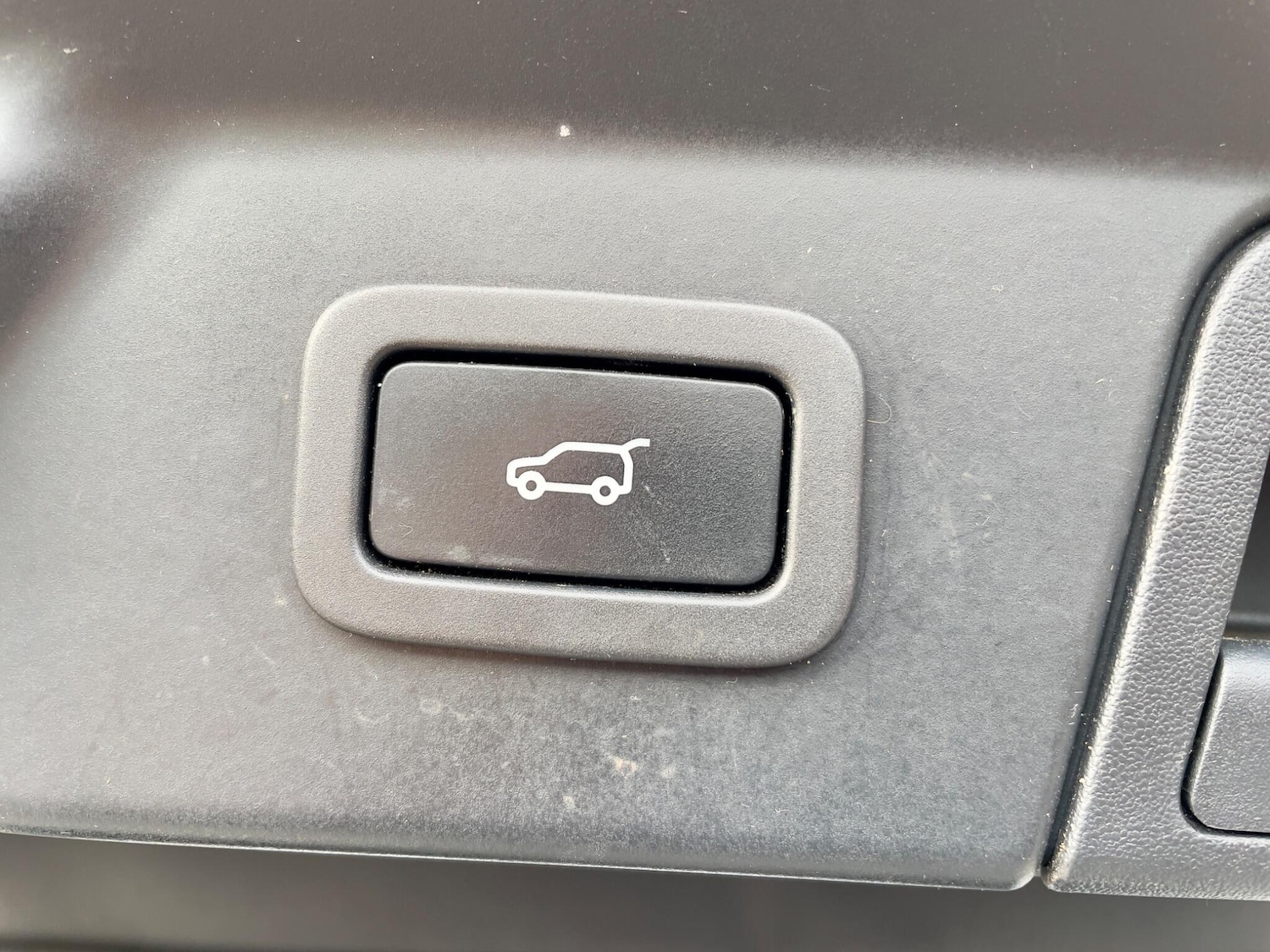 Used Land Rover Range Rover Velar 2017 for sale - 77670678: Photo 45