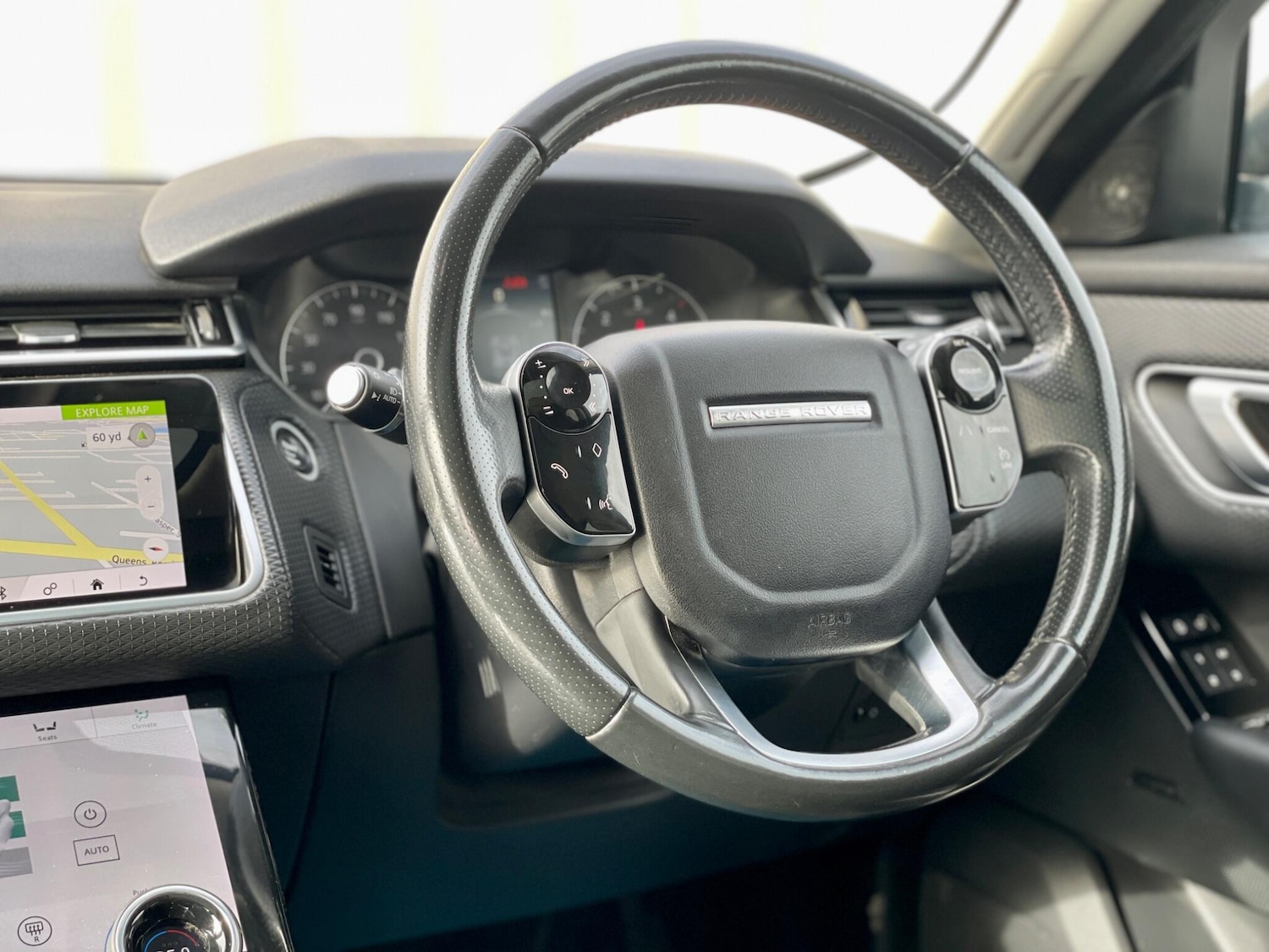 Used Land Rover Range Rover Velar 2017 for sale - 77670678: Photo 48