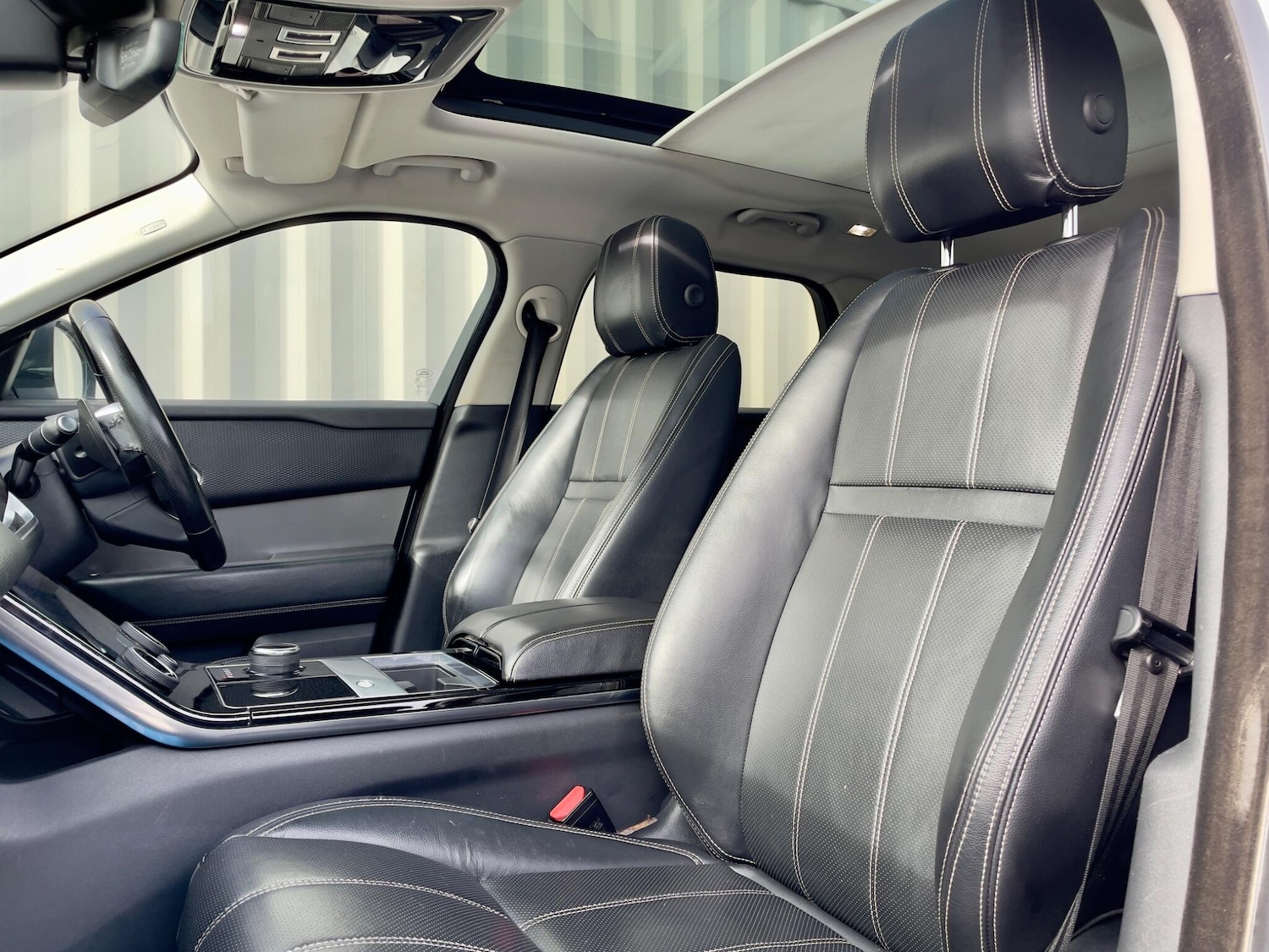 Used Land Rover Range Rover Velar 2017 for sale - 77670678: Photo 52