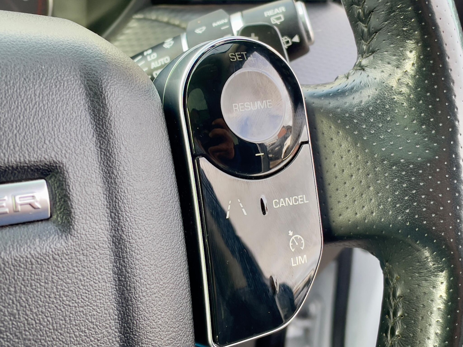 Used Land Rover Range Rover Velar 2017 for sale - 77670678: Photo 56