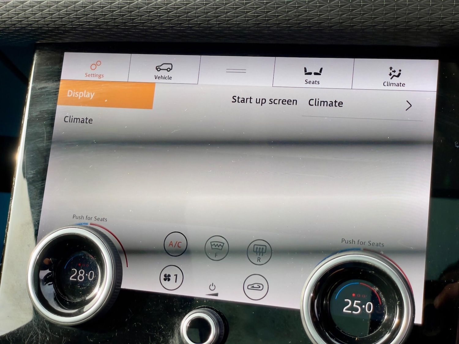 Used Land Rover Range Rover Velar 2017 for sale - 77670678: Photo 66