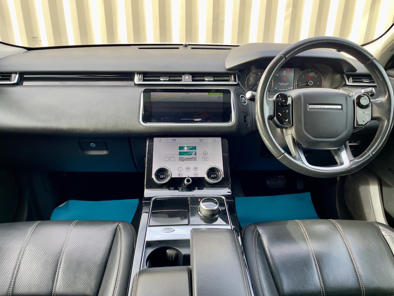 Used Land Rover Range Rover Velar 2017 for sale - 77670678: Photo 9