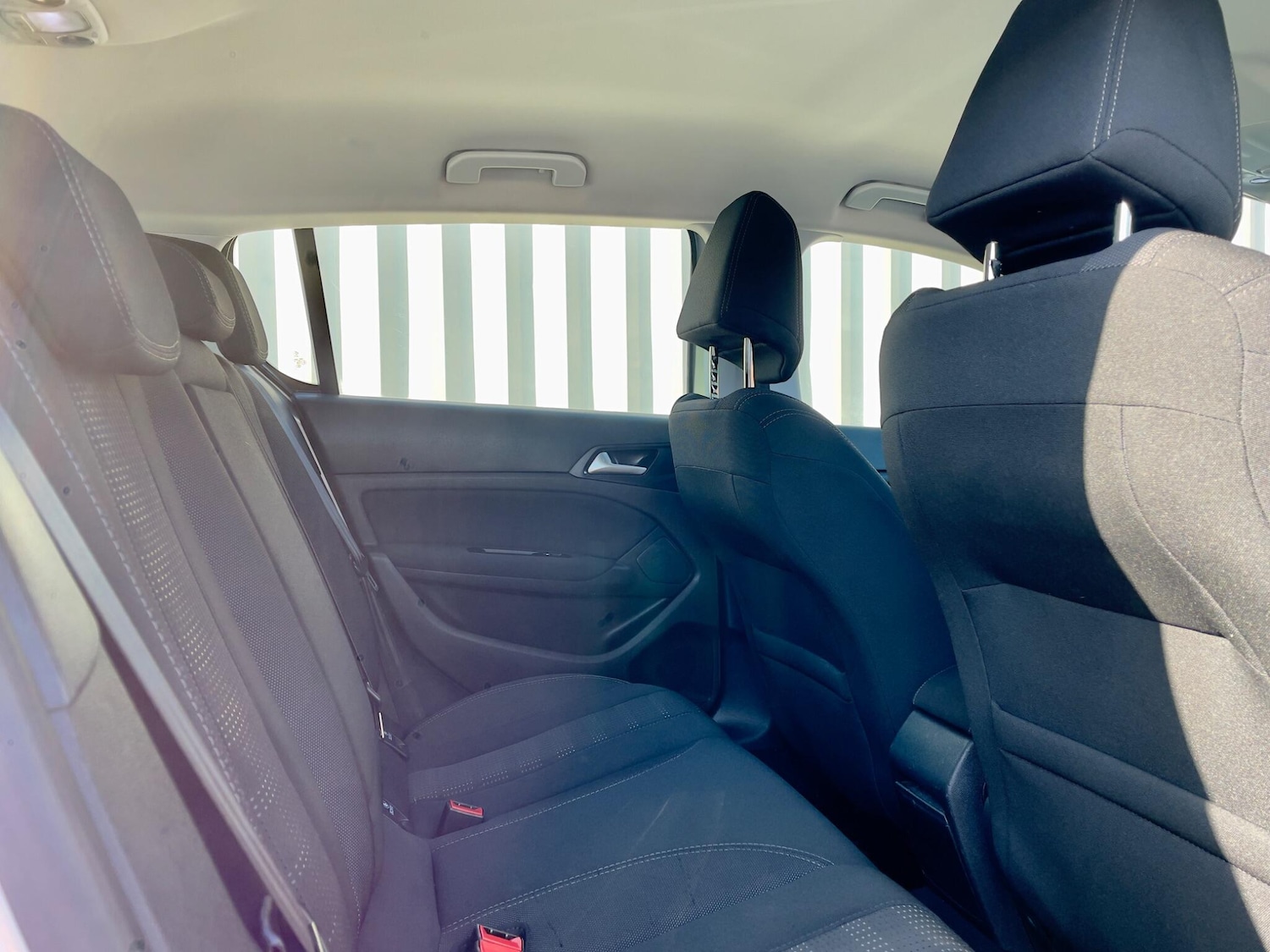 Used Peugeot 308 2015 for sale - 76123070: Photo 35