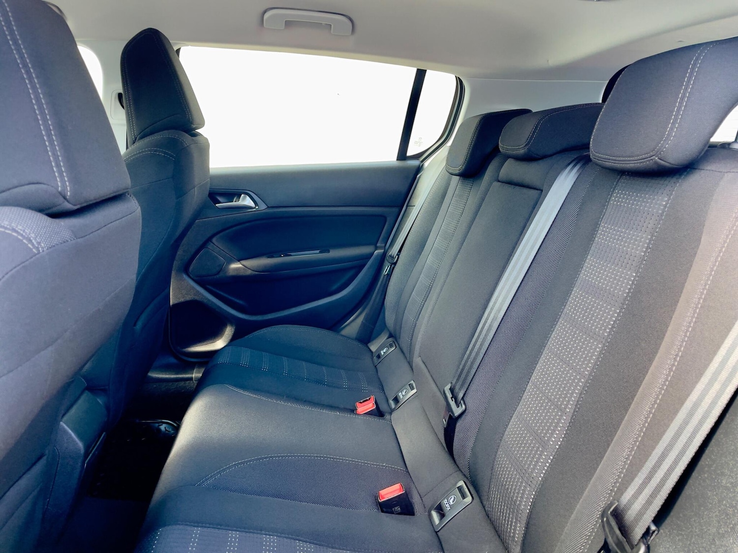 Used Peugeot 308 2015 for sale - 76123070: Photo 38